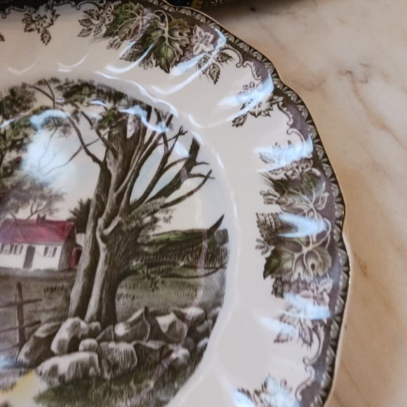 Two Friendly Village Dinner Plates, Vintage 1970s Ironstone By Johnson Brothers - Picture 5 of 12